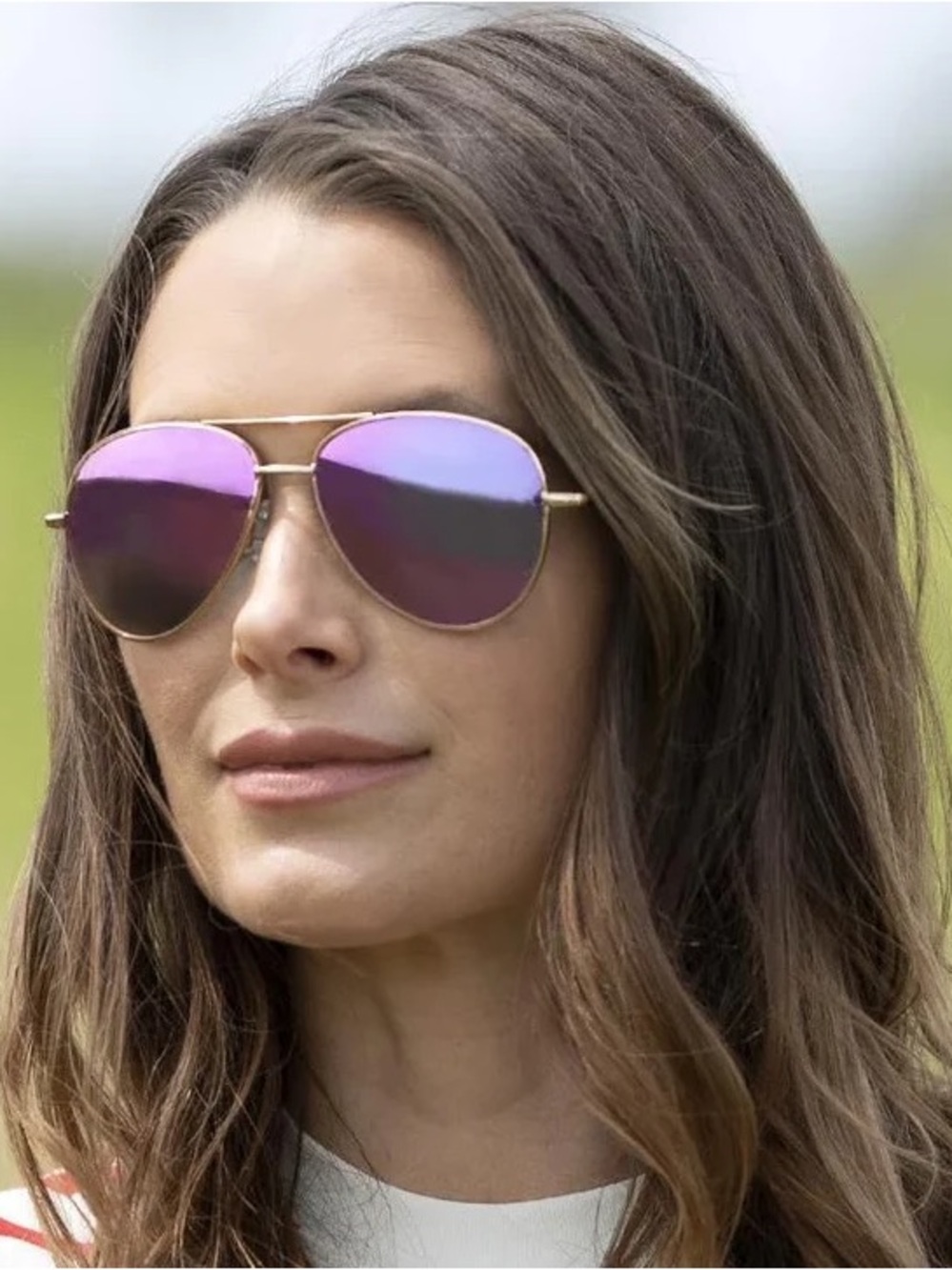 Peepers Gold Tone Metal Frame Aviator Sunglasses with Pouch